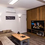 Luxure Apart Alex